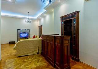 Отель Seven Boutique Hotel Baku Баку Апартаменты с 2 спальнями-33